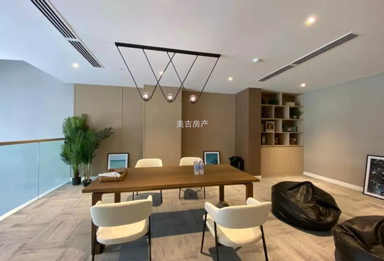 全新1BHK | 明亮的室内 | 奢华的生活方式！